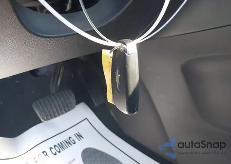 2018 Chevrolet Equinox Premier из США, поврежденный, VIN 3GNAXWEX2JL383931